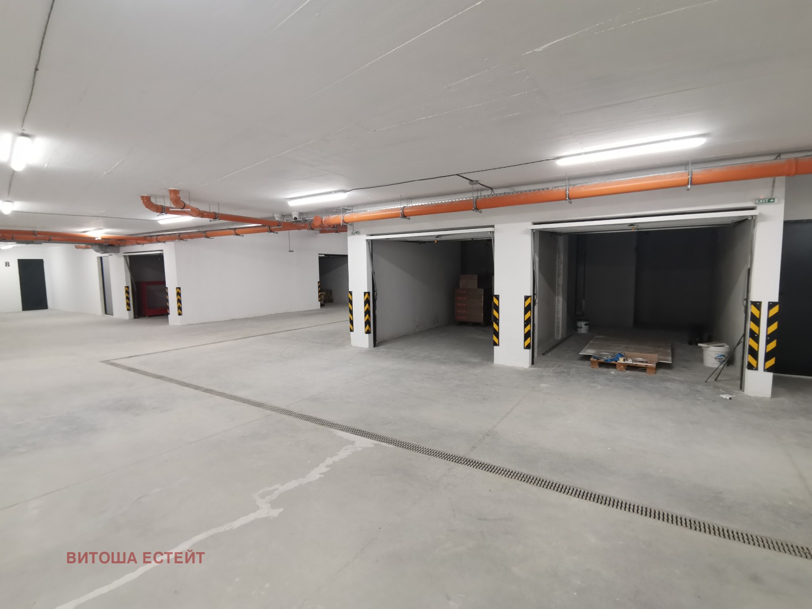 Дава под наем ГАРАЖ, ПАРКОМЯСТО, гр. София, Люлин - център, снимка 2 - Гаражи и паркоместа - 54192147