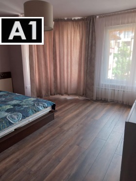 3-стаен град София, Студентски град 4