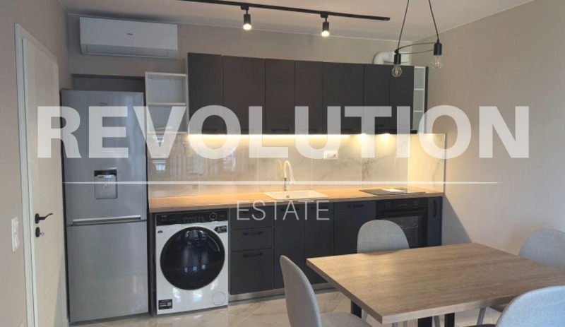 Para alugar  1 quarto Varna , Pobeda , 70 m² | 68854856