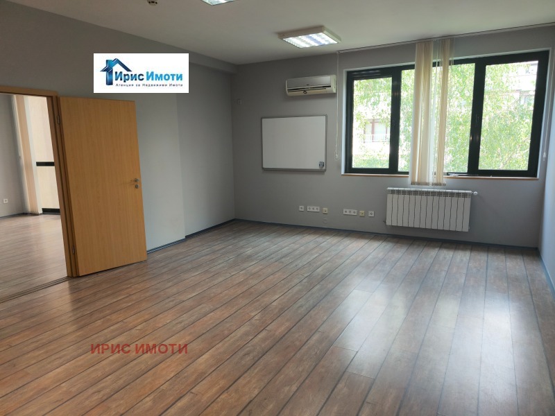 Дава под нем  Офис, град София, Лозенец •  790 EUR • ID 12767687 — holmes.bg - [1] 
