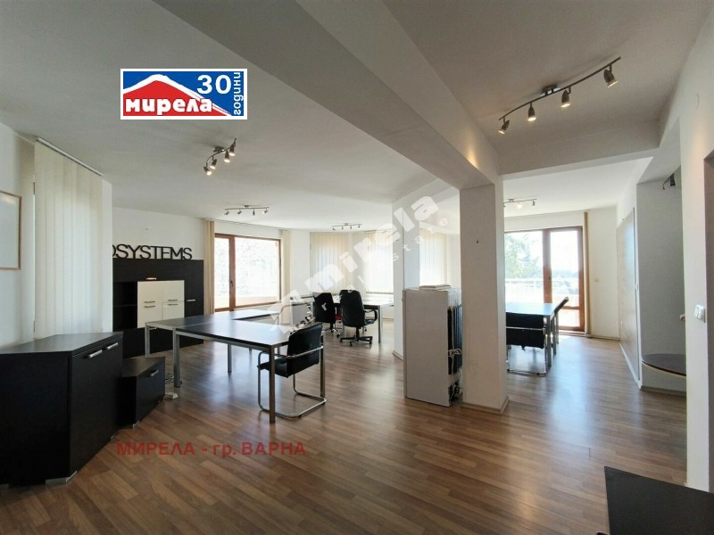 Дава под наем  Офис град Варна , Кайсиева градина , 120 кв.м | 52857304