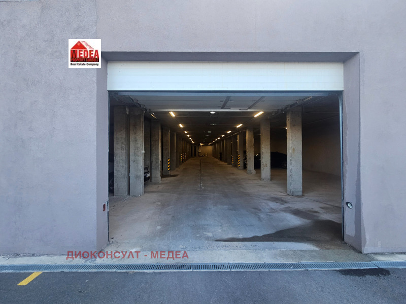 Til leje  Parkeringsplads Sofia , Manastirski livadi , 15 kvm | 31127698