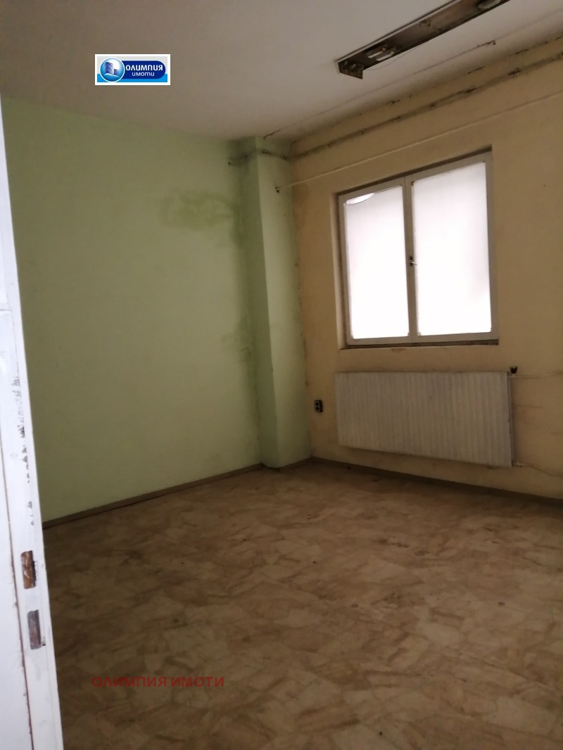 Kiralık  Endüstriyel bina Ruse , Targoviya na edro , 1800 metrekare | 22097110 - görüntü [10]