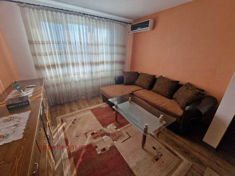 Te huur  1 slaapkamer Blagoevgrad , Sjirok tsentar , 76 m² | 32108585