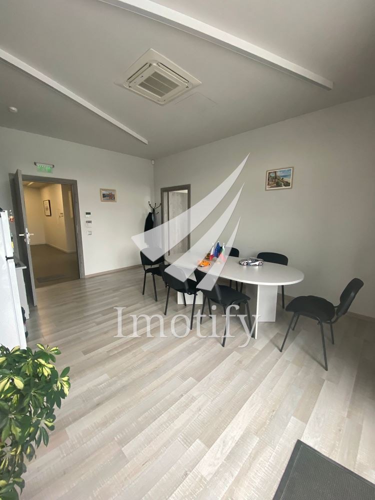 Дава под наем  Офис град София , Витоша , 110 кв.м | 59037391