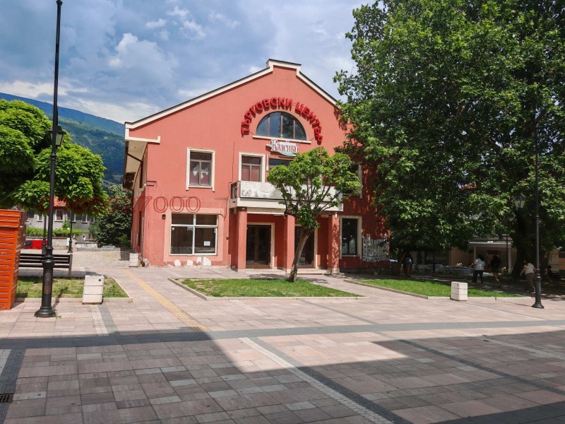 В аренду  Бар; Кофейня область Пловдив , Карлово , 990 кв.м | 21484979