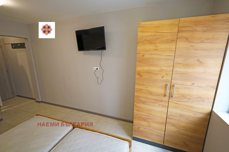 Дава под наем 3-СТАЕН, гр. София, Лагера, снимка 3 - Апартаменти - 52195956