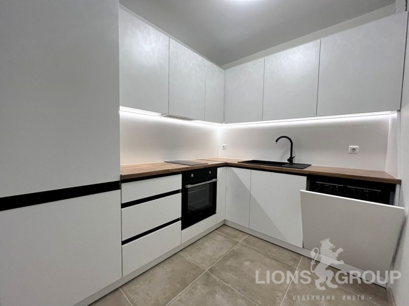 Дава под наем 2-СТАЕН, гр. Варна, Бриз, снимка 2 - Апартаменти - 51420657