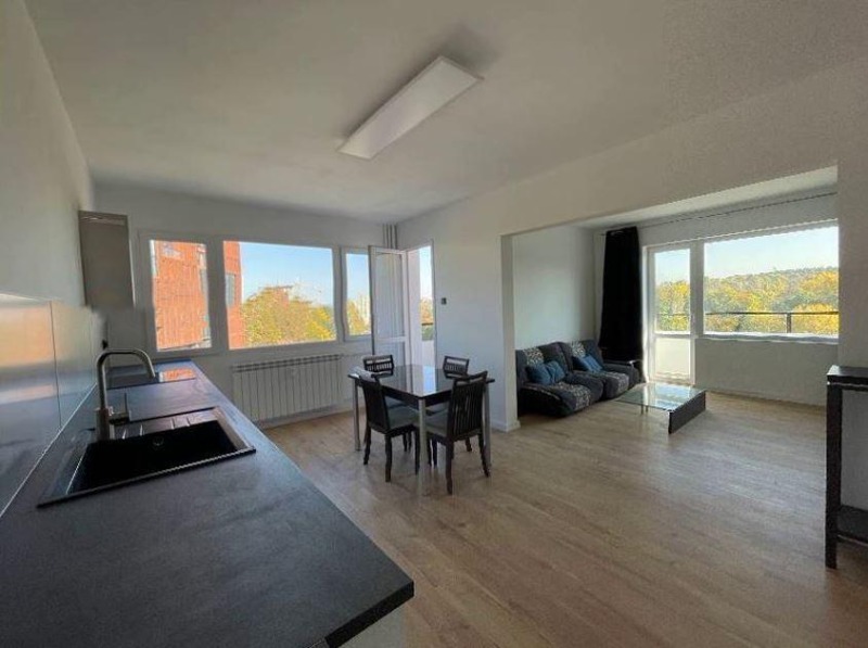 Para alugar  2 quartos Sofia , Strelbichtche , 90 m² | 66624764