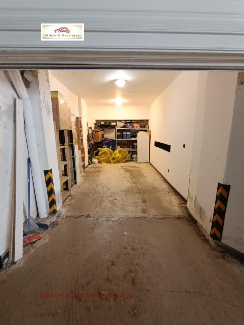 Дава под Наем ГАРАЖ в град София, Лозенец - 20 кв.м / 200 € » 391.17 лв., МИЛОВ И ПАРТНЬОРИ ЕООД