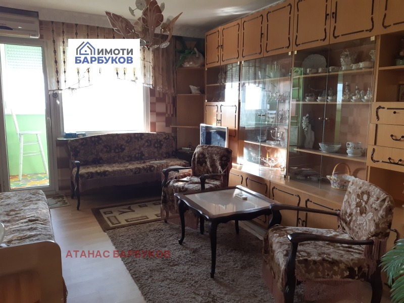 Zu vermieten  1 Schlafzimmer Ruse , Rodina 2 , 64 qm | 93609753 - Bild [9]