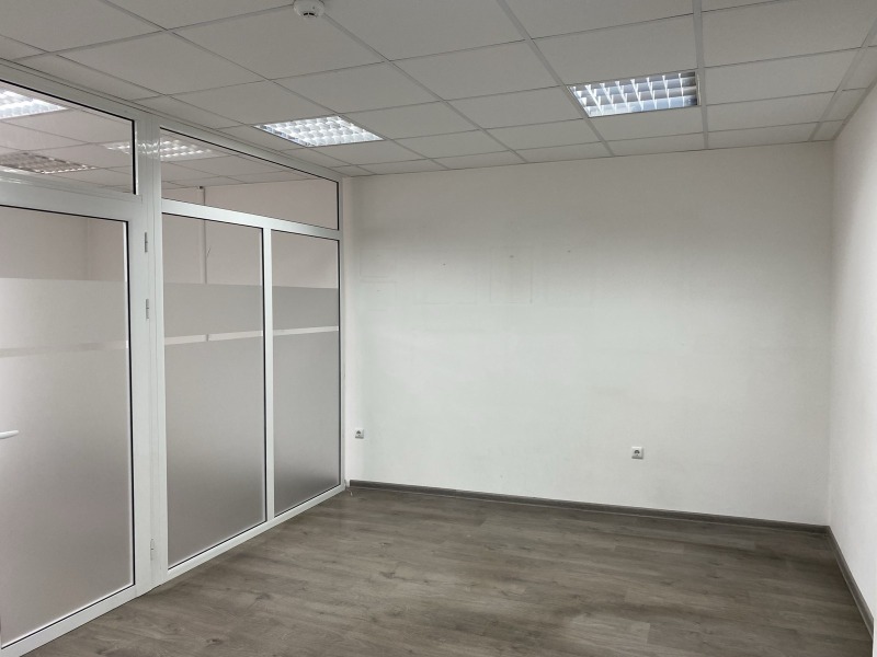 Дава под наем ОФИС, гр. Перник, Център, снимка 2 - Офиси - 52611791