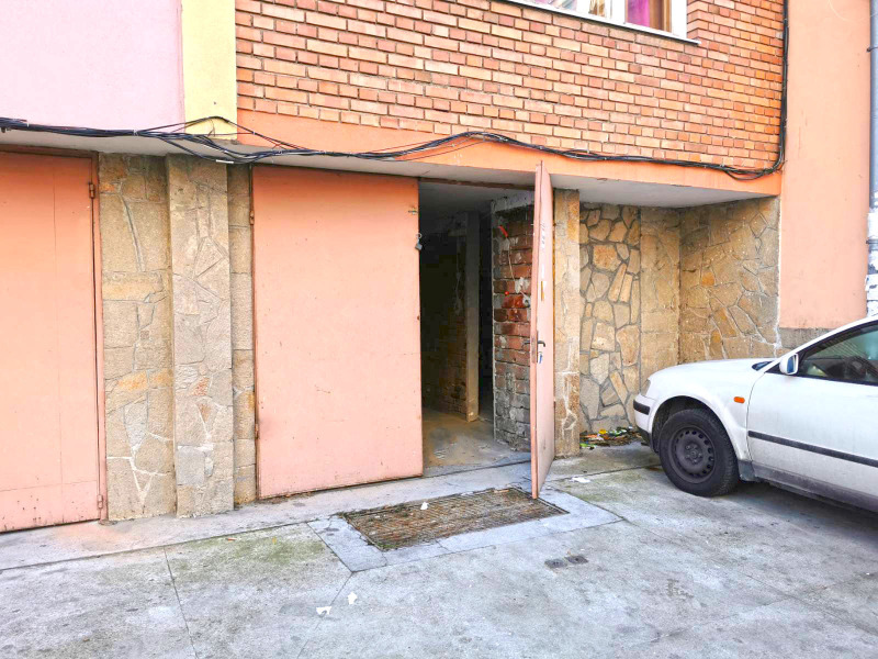 Til leje  Garage Plovdiv , Tsentar , 18 kvm | 59471570