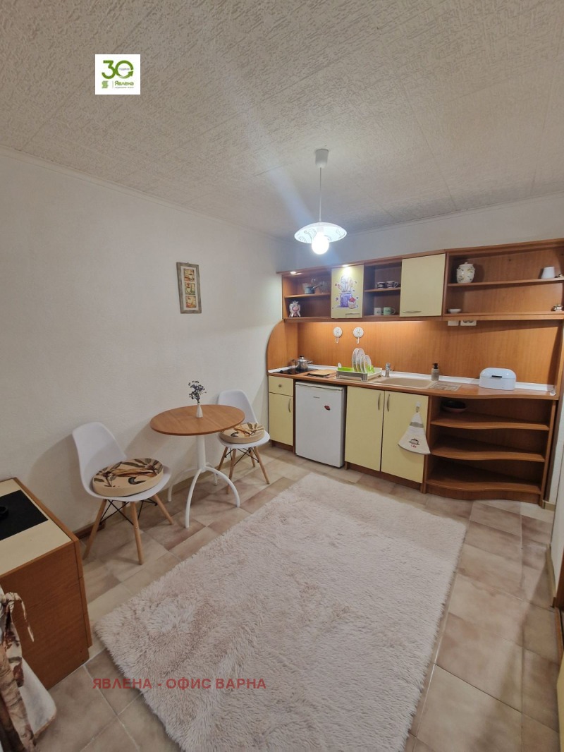 Дава под нем  2-стаен, град Варна, м-т Долна Трака •  425 EUR • ID 83785585 — holmes.bg - [1] 