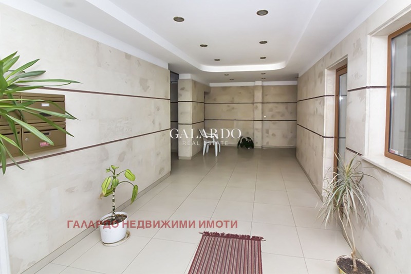 K pronájmu  3 ložnice Sofia , Iztok , 250 m2 | 94742403 - obraz [17]