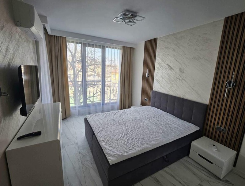 Til leje  1 soveværelse Plovdiv , Tsentar , 76 kvm | 92871213 - billede [6]