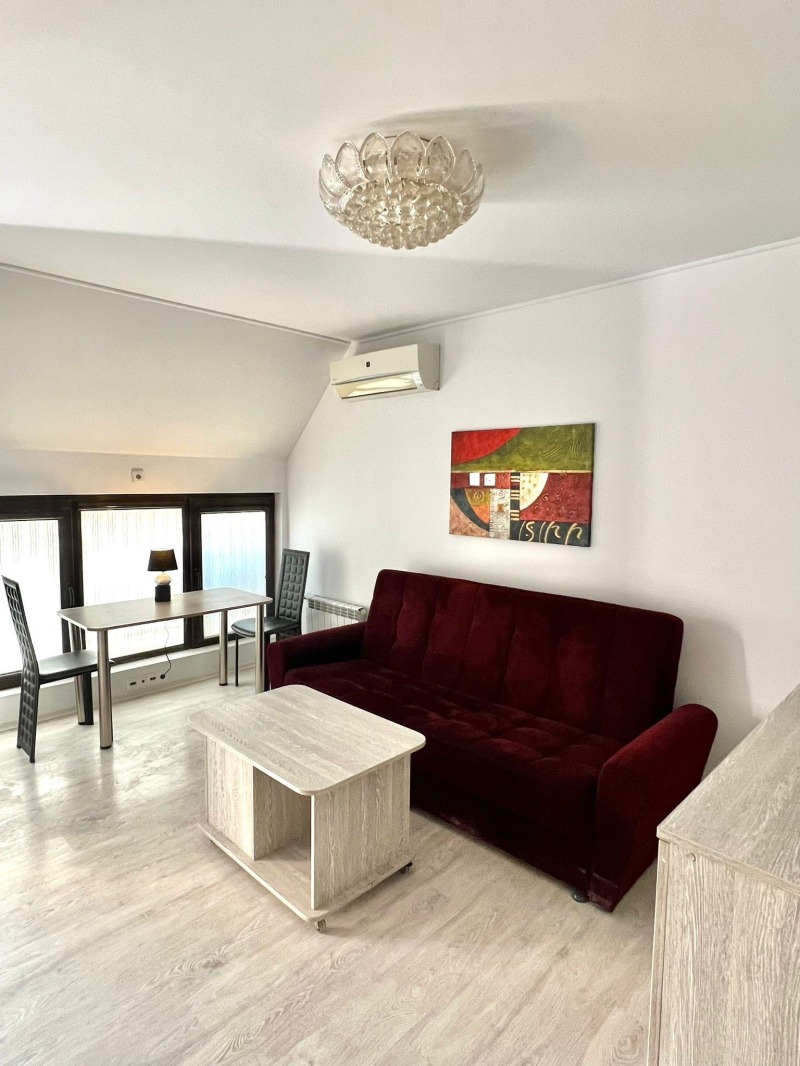 En renta  Estudio Sofia , Tsentar , 40 metros cuadrados | 15503870