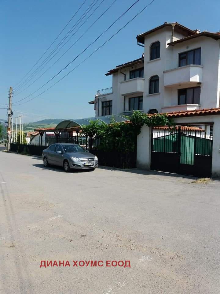 В аренду  Бар; Кофейня область Благоевград , главен път Е79 , 860 кв.м | 60777788 - изображение [2]
