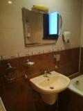 Под наем ЗАВЕДЕНИЕ, област Благоевград, главен път Е79 • 1300 € • 45850340 — Holmes.bg