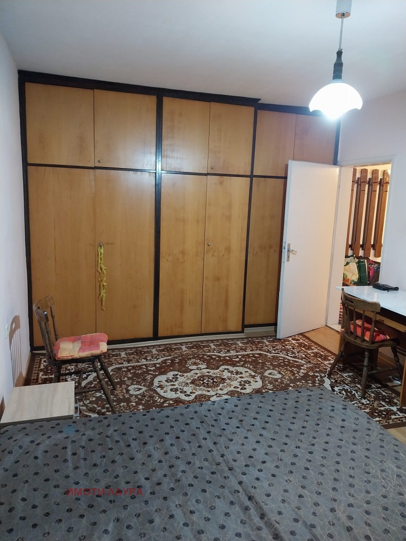 Do wynajęcia  1 sypialnia Szumen , 5-ti polk , 68 mkw | 70543918 - obraz [8]