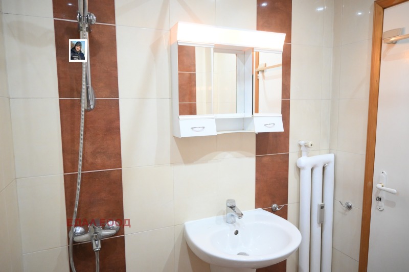 Дава под наем 2-СТАЕН, гр. София, Център, снимка 12 - Апартаменти - 53381960