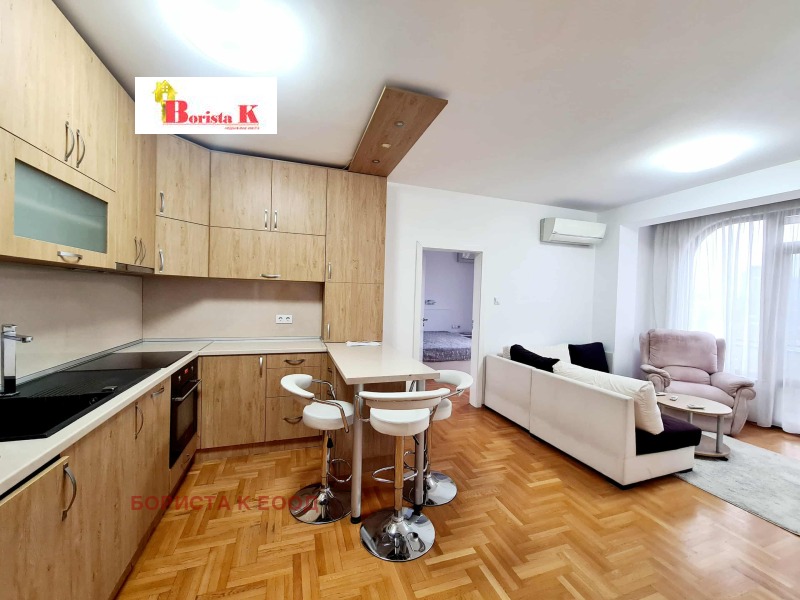 Para alugar  2 quartos Sofia , Iztok , 72 m² | 40003656