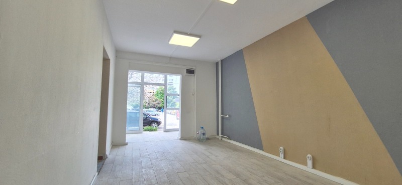 K pronájmu  Prodejna Sofia , Družba 2 , 75 m2 | 79255199 - obraz [3]