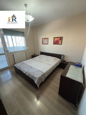 ����� ���� ��� ���� 3-�����,���� ������, ������ 4>