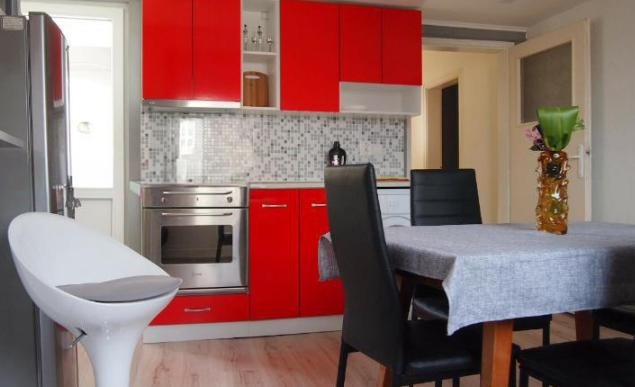 Издаје се  3 спаваће собе Пловдив , Центар , 100 м2 | 92344775