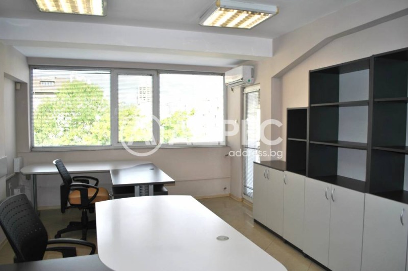 Издаје се  Канцеларија Софија , Центар , 50 м2 | 64595613 - слика [2]