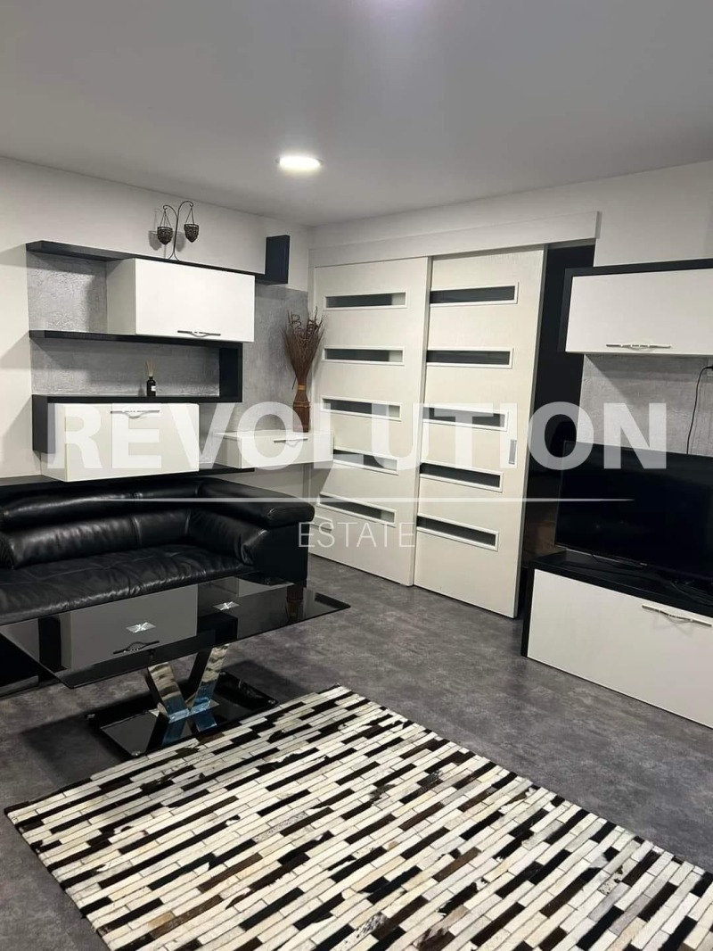 Дава под наем 2-СТАЕН, гр. Варна, Център, снимка 3 - Апартаменти - 51891159