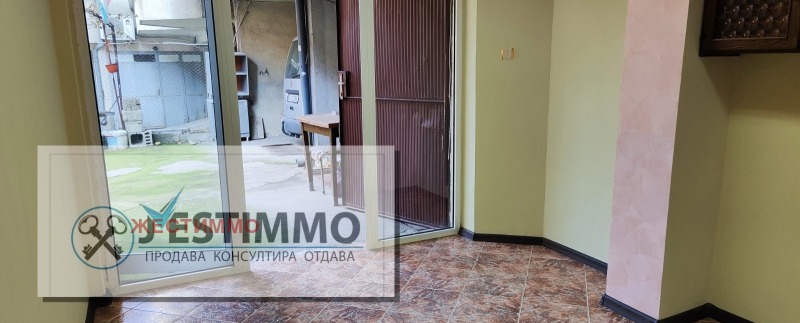 Дава под наем СКЛАД, гр. Варна, Гранд Мол, снимка 3 - Складове - 53489893