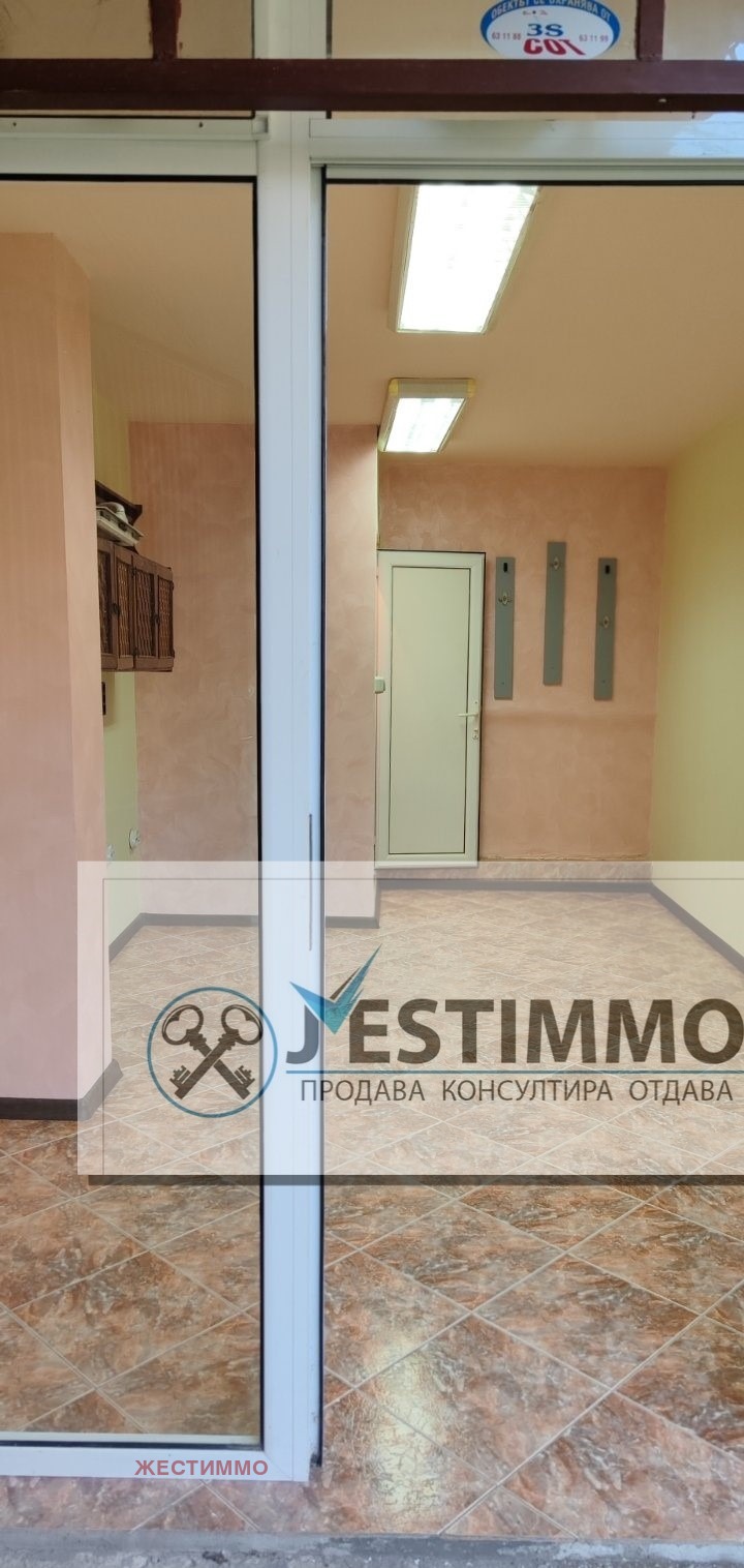 Дава под наем СКЛАД, гр. Варна, Гранд Мол, снимка 6 - Складове - 53489893