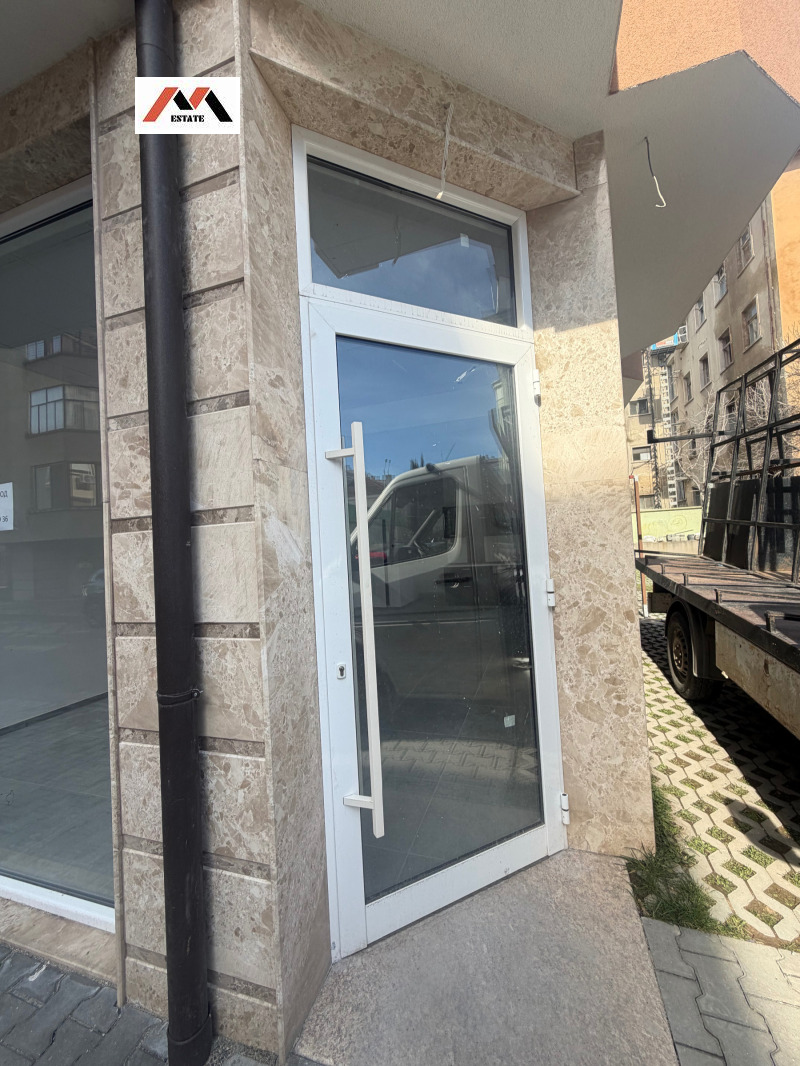 Дава под Наем МАГАЗИН в град Стара Загора, Център - 42 кв.м / 550 € » 1 075.71 лв., МАТЕЕВ ИМОТИ