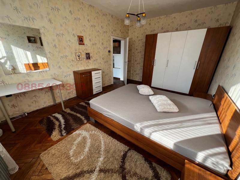 Para alugar  2 quartos Sofia , Strelbichtche , 110 m² | 77492517