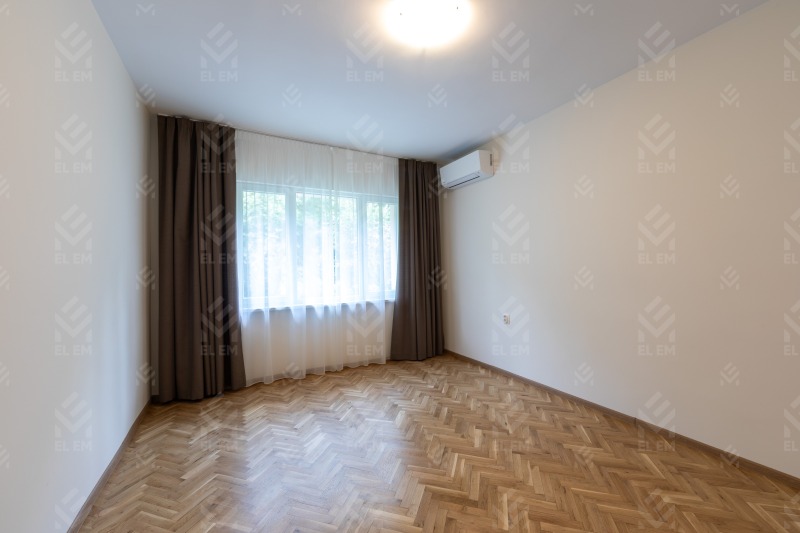 Дава под наем  3-стаен град София , Лозенец , 100 кв.м | 52380131 - изображение [12]