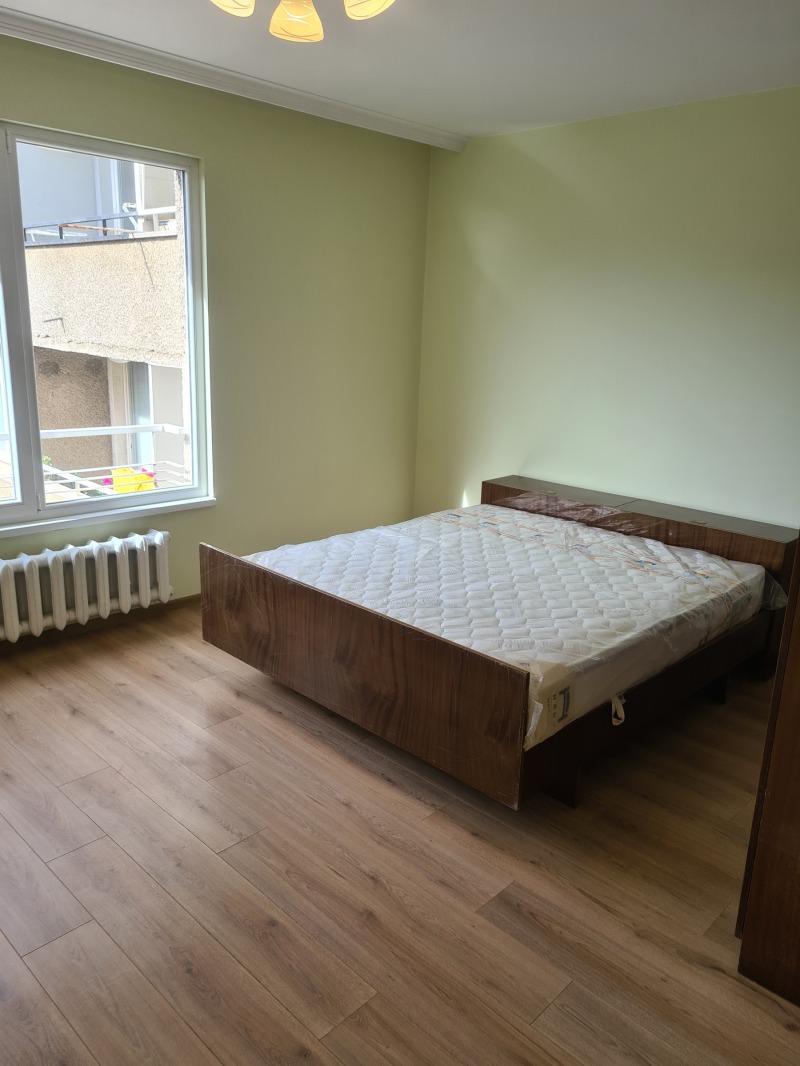 Zu vermieten  3 Schlafzimmer Sofia , Medizinska akademija , 107 qm | 82374690 - Bild [14]