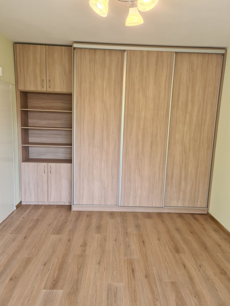 Zu vermieten  3 Schlafzimmer Sofia , Medizinska akademija , 107 qm | 82374690 - Bild [9]