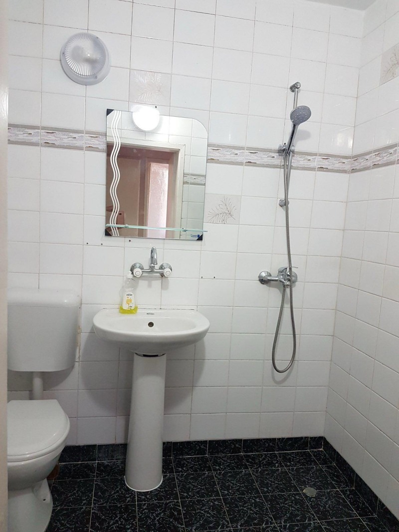 De inchiriat  2 dormitoare Plovdiv , Țentâr , 95 mp | 42670746 - imagine [8]