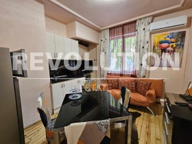 1 chambre Gratska mahala, Varna