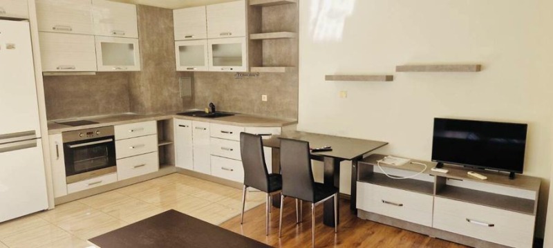 Под наем 3-СТАЕН, град Пловдив, Каменица 1 • 613 € • 24204573 — Holmes.bg