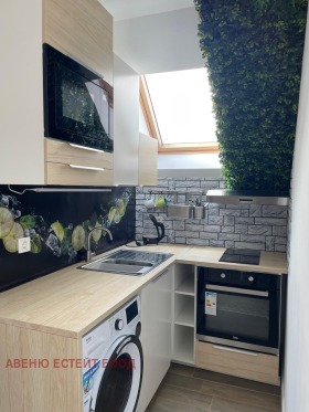 Studio Kolchozen pazar, Varna 7