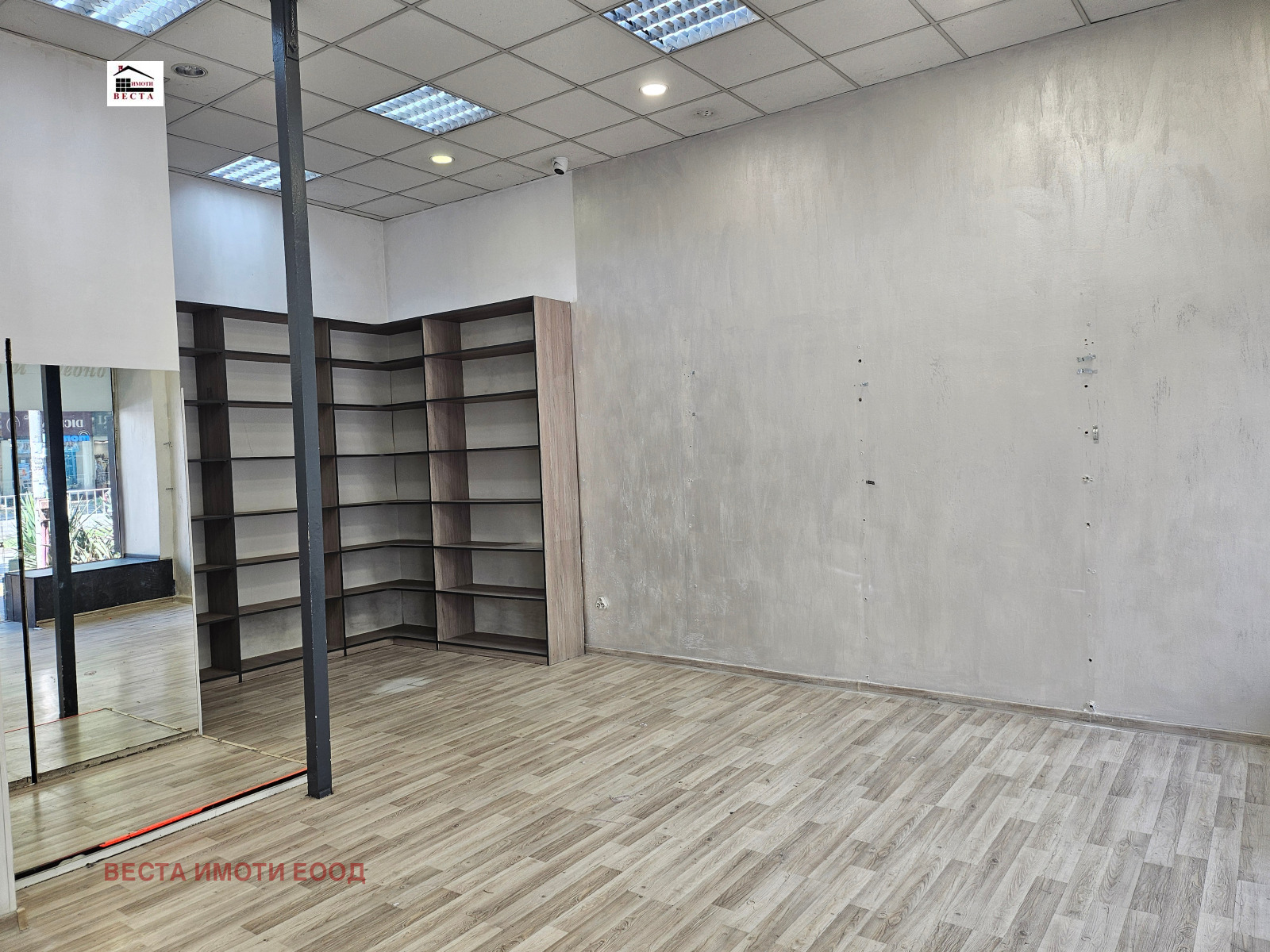 Дава под наем МАГАЗИН, гр. Варна, Център, снимка 5 - Магазини - 55573039