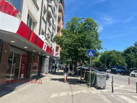 Обява дава под наем магазин, град София, Център