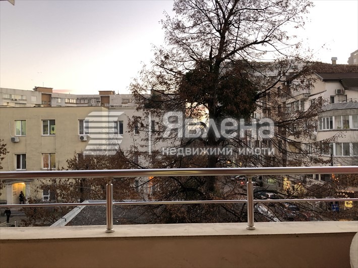 Дава под наем  4-стаен град Варна , Лятно кино Тракия , 151 кв.м | 55862879 - изображение [2]