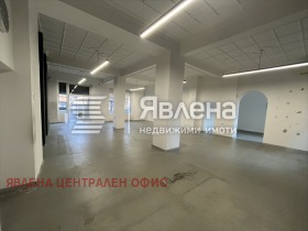 МАГАЗИН, 216 m2