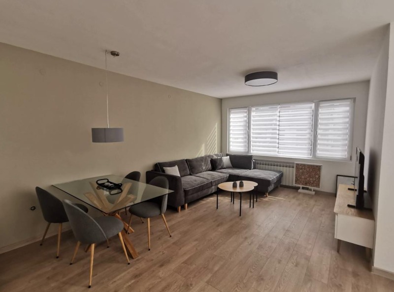 Дава под нем  3-стаен, град Пловдив, Кършияка •  650 EUR • ID 77136079 — holmes.bg - [1] 