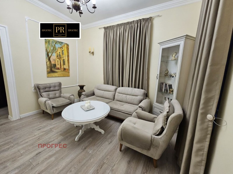 Para alugar  2 quartos Plovdiv , Centar , 160 m² | 87434947