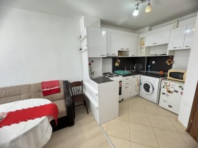 1 bedroom Vazrazhdane, Burgas 1