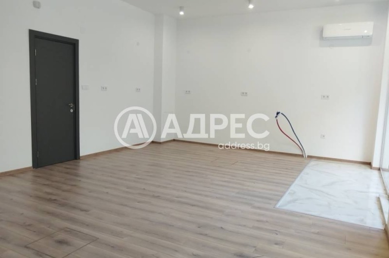 De inchiriat  Magazin Sofia , Studentsci grad , 51 mp | 14009940 - imagine [4]